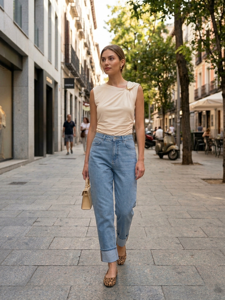 Vaqueros Mom Fit Azul Lavado