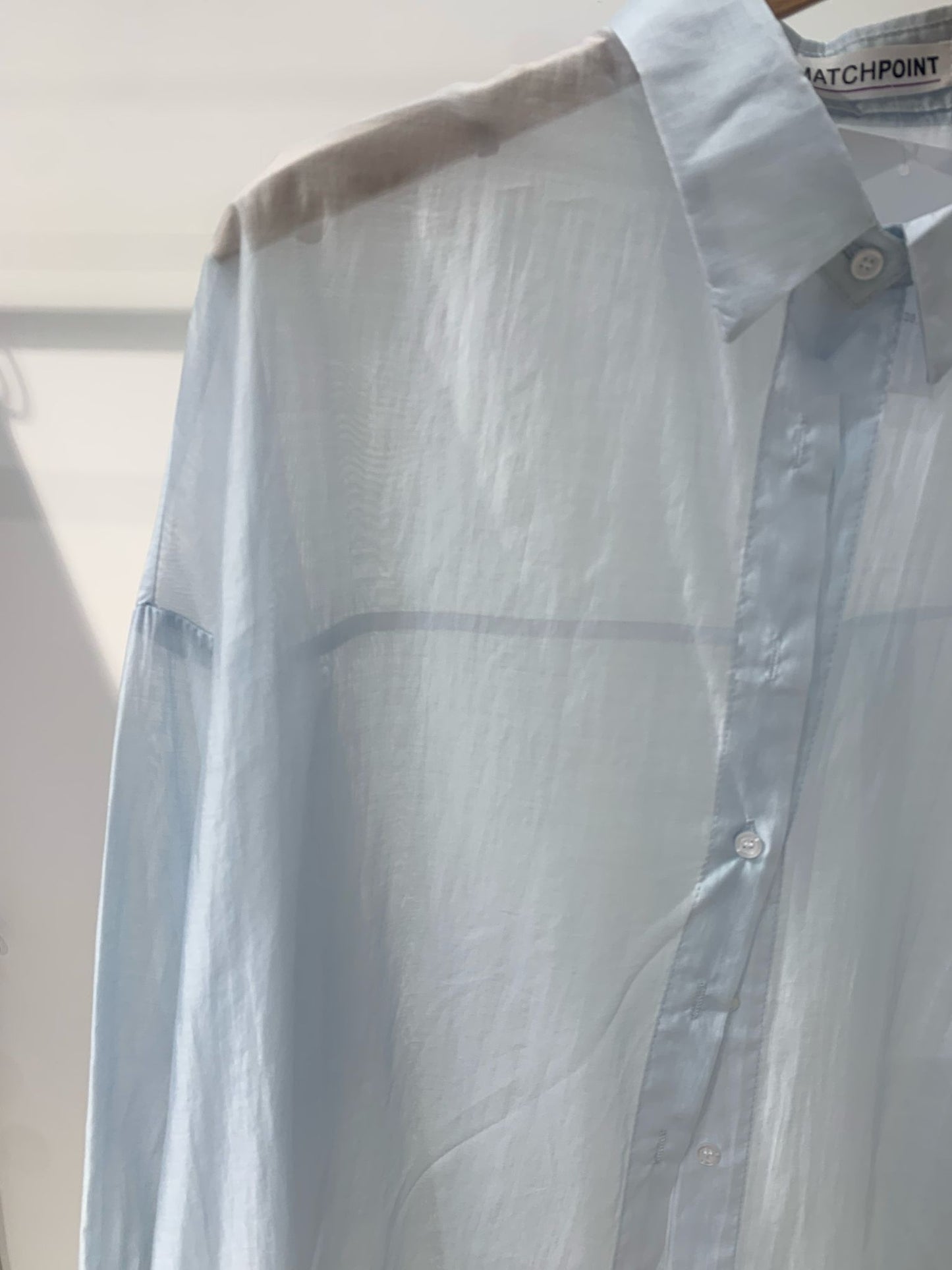 Camisa semitransparente