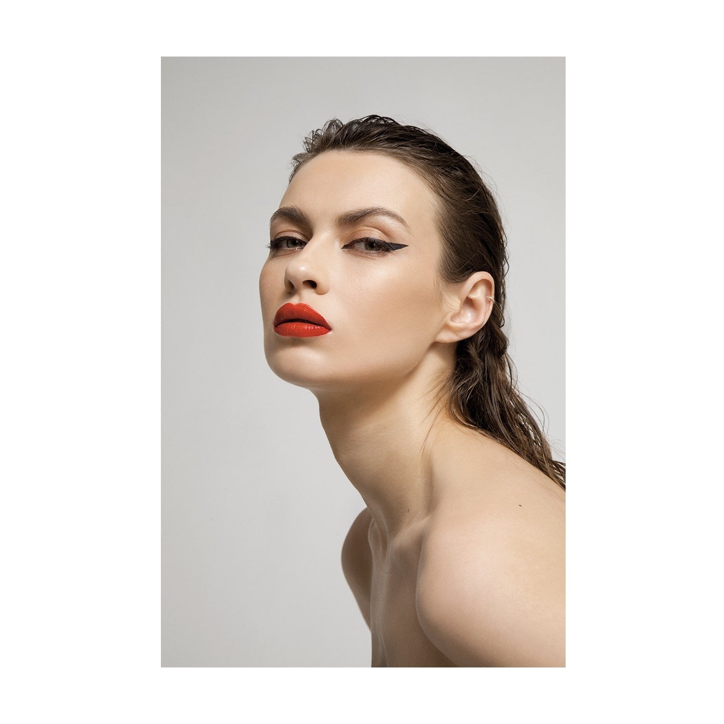 DELINEADOR DE OJOS - LA PLUME EYELINER