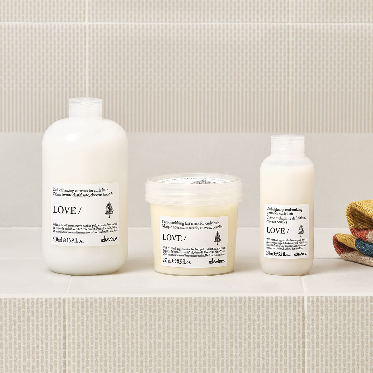 LOVE CURL Cream 150 ml en uso