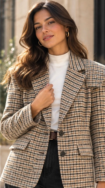 Chaqueta Blazer de Cuadros Beige con Hombro Estructurado