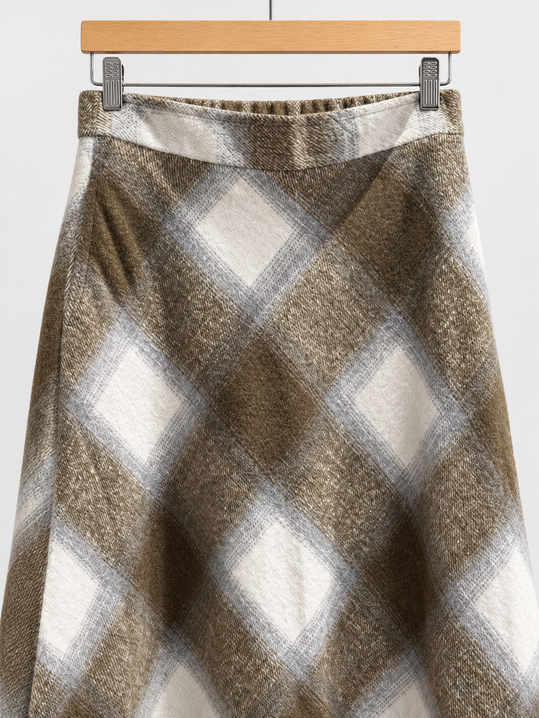 Cintura y estampado de la falda de cuadros verde