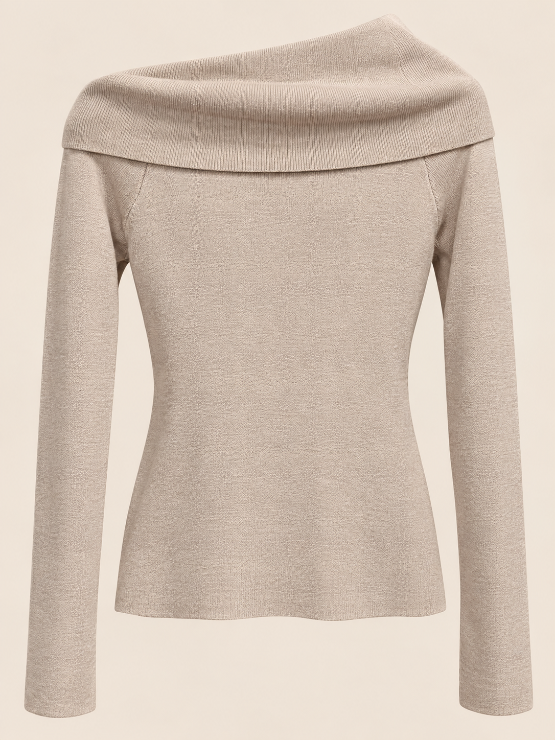 Vista frontal del jersey beige de hombros descubiertos
