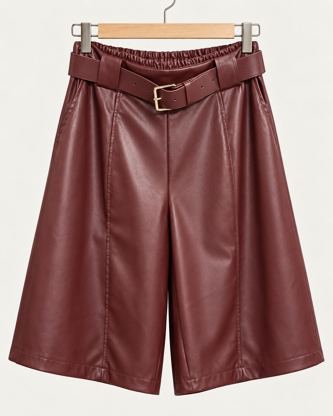 Short culotte de polipiel burdeos vista frontal